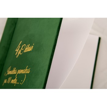 Nuotraukų albumas / linkėjimų knyga "Klasė" 2021