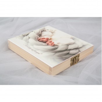 Dėžutė kortelėms, papuošalams "Pėdutės" Dėžutė kortelėms, papuošalams "Pėdutės"