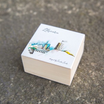 Medinė dėžutė su Valdovų rūmais ir Gedimino pilimi Medinė dėžutė su Valdovų rūmais ir Gedimino pilimi