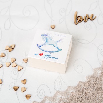 Medinė dėžutė "We love Lithuania"