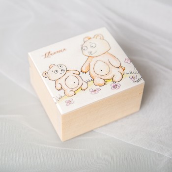 Medinė dėžutė, Dvi Meškutės