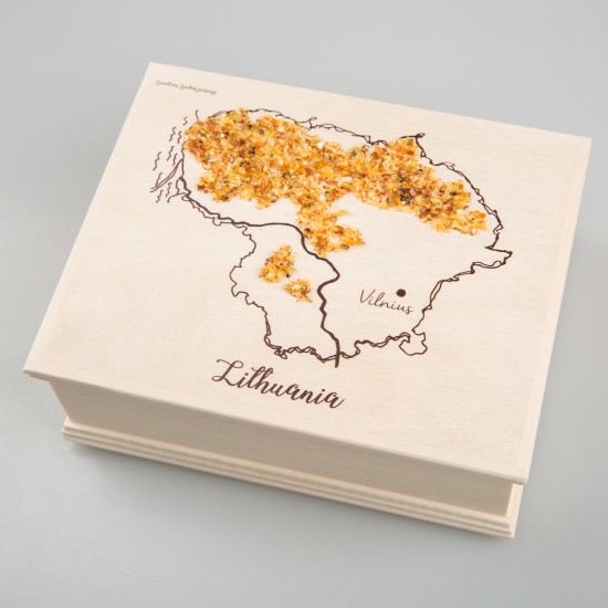 Dėžutė su gintarais "LITHUANIA" 22x17,5x8 cm
