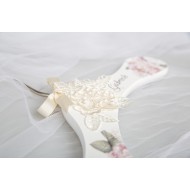 Vaikiška pakaba su vardu "Gėlės"