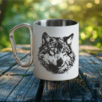 Metalinis puodelis su karabinu, Vilkas