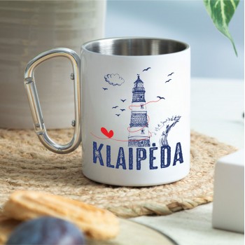 Metalinis puodelis su užrašu, Myliu Klaipėdą, dvisienis su karabino rankena, perdirbtas metalas