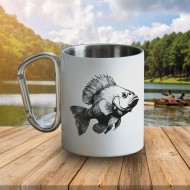 Metalinis puodelis su karabinu, Žuvis