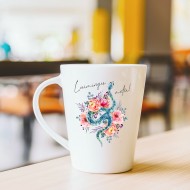 Late puodelis su užrašu Laimingų Metų 2025, baltas