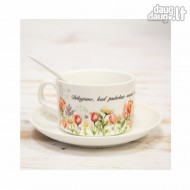 Mažas puodelis su lėkštute ir užrašu, Ačiū, kad padedate mums augti