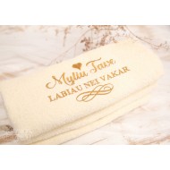 Siuvinėtas rankšluostis su užrašu Myliu Labiau Nei Vakar
