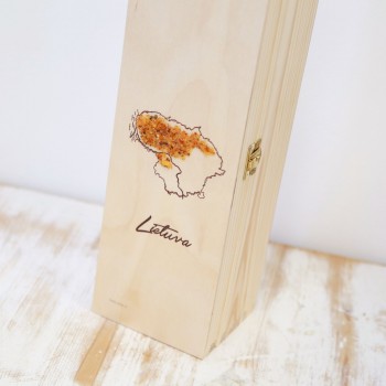 Dėžė su gintarais vynui, Lietuva