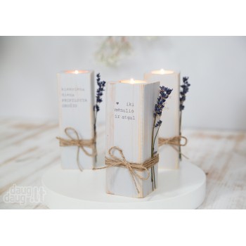 Medinė žvakidė "IKI MĖNULIO IR ATGAL"