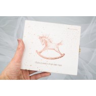 Vokelis pinigams, dėžutė papuošalams dovanoti su užrašu, Didžiuojamės ir Mylime Tave Vokelis pinigams, dėžutė papuošalams dovanoti su užrašu, Didžiuojamės ir Mylime Tave