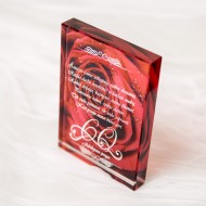 Sveikinimas stikle jubiliejui su linkėjimu, raudonas